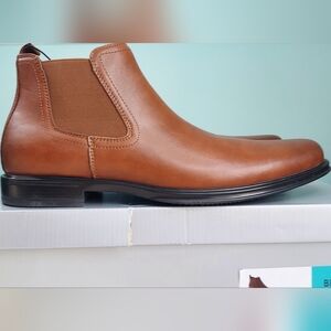 Perry Ellis Brown Leather Chelsea Boots Men's Size 12 Brand New With Tags W/ Box